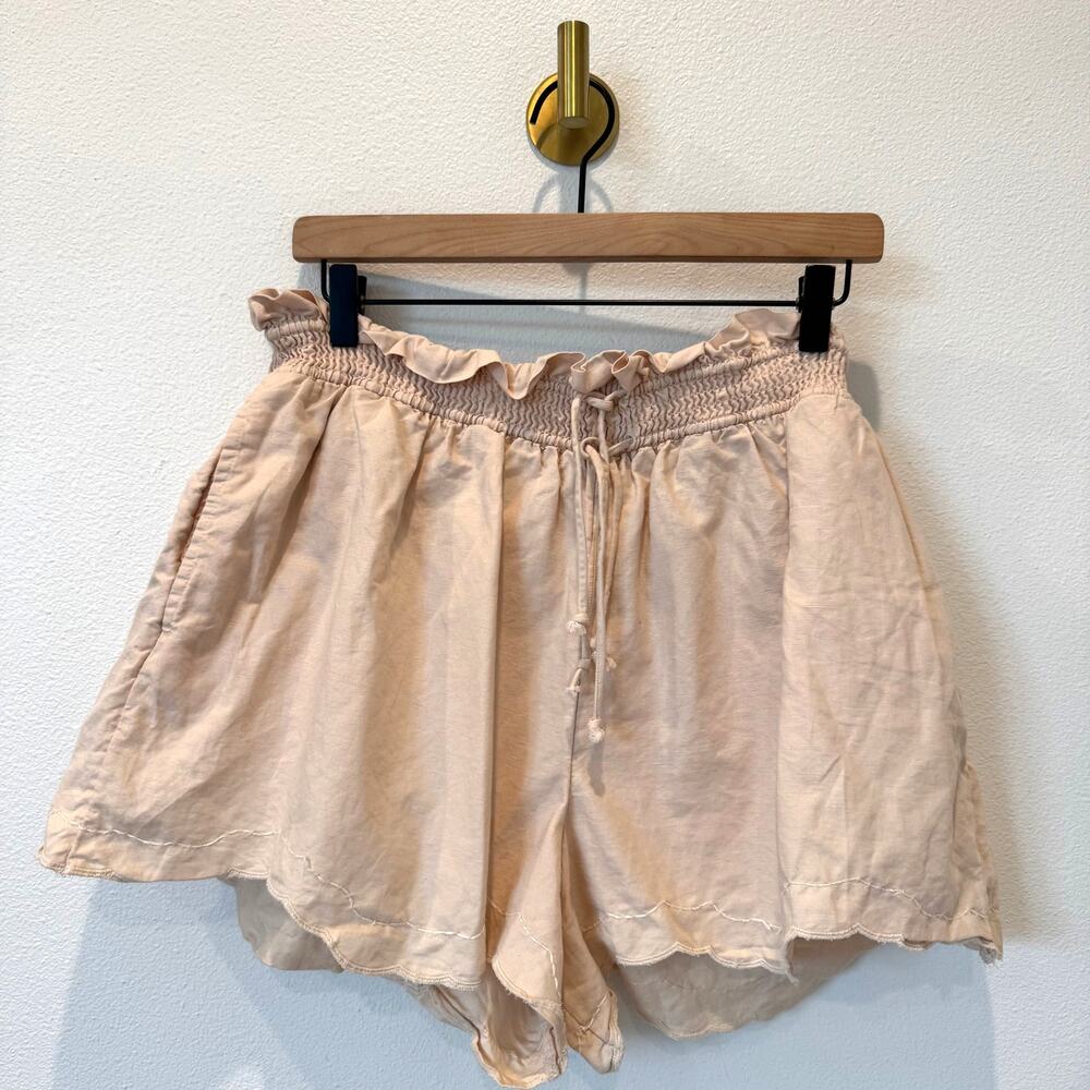 Anthropologie Linen Double Waistband Scalloped Shorts Beige, Summer, Cottagecore - Picture 3 of 10